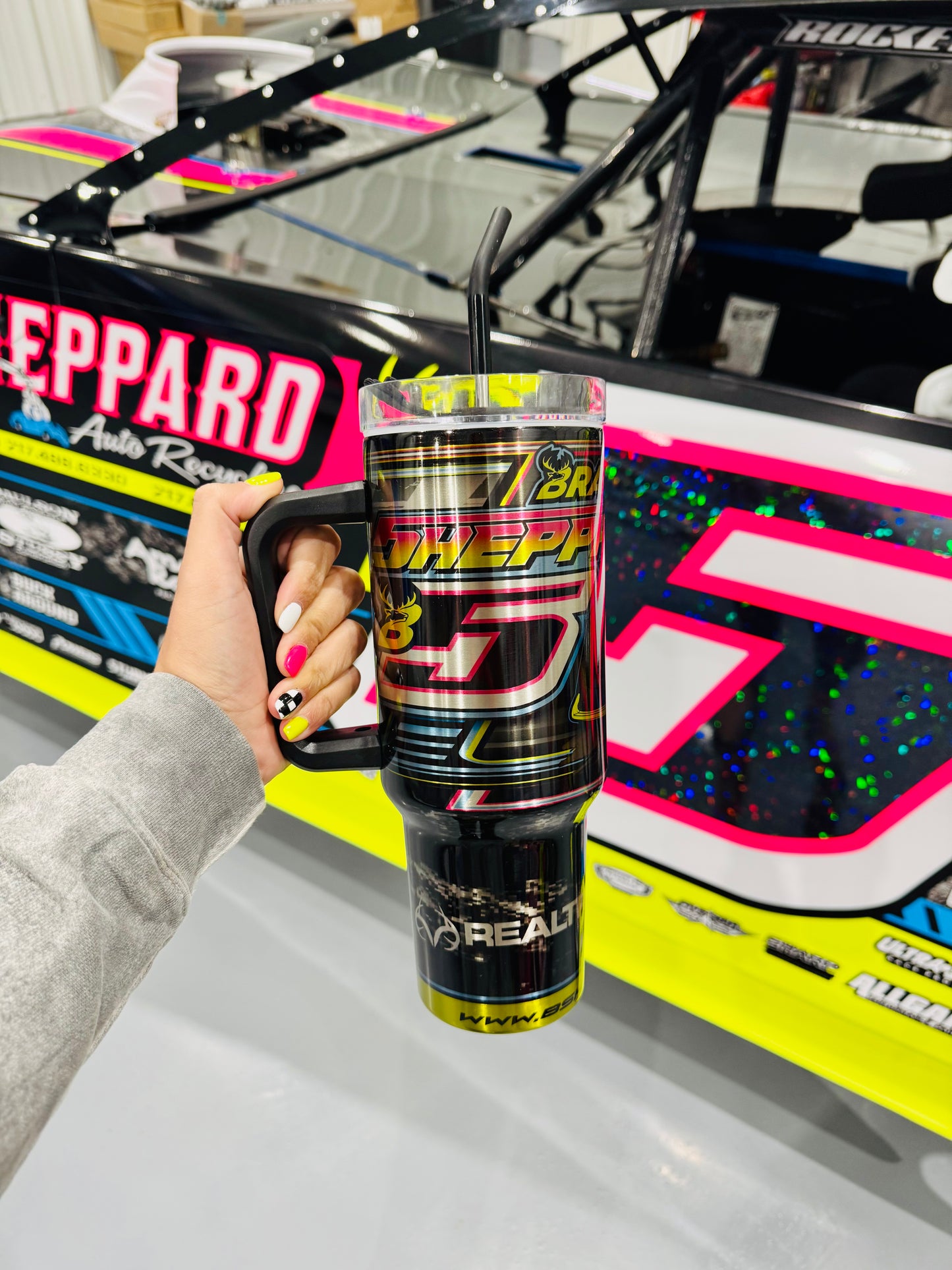 ** PRE-ORDER ** | DOME 2025 "B5" 40 OZ CUP WITH HANDLE